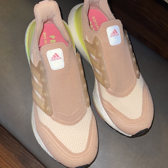 Adidas Ultraboost Sneakers - Picture 2 of 5